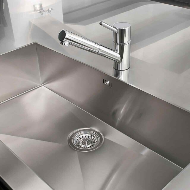 https://plumbingrepairexperts.com/wp-content/uploads/2018/10/gallery_projects_21-640x640.jpg